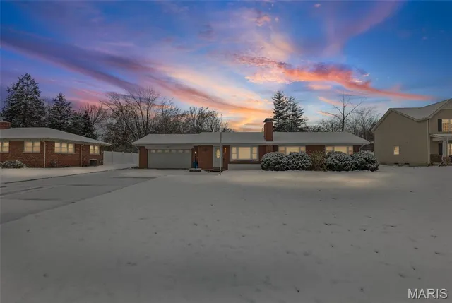 $450,000 | 10617 Twilight Drive, St. Louis, MO 63128