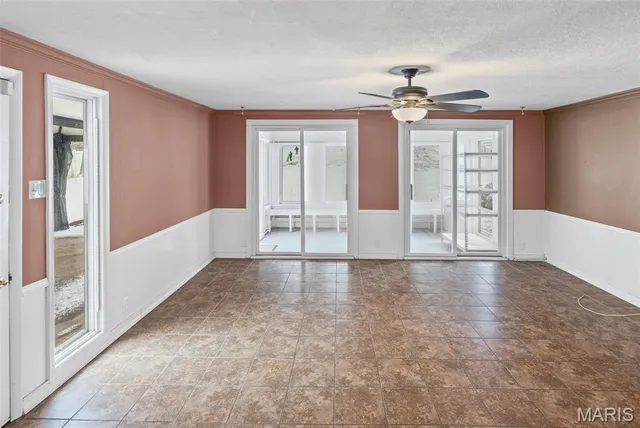 $425,000 | 10617 Twilight Drive, St. Louis, MO 63128