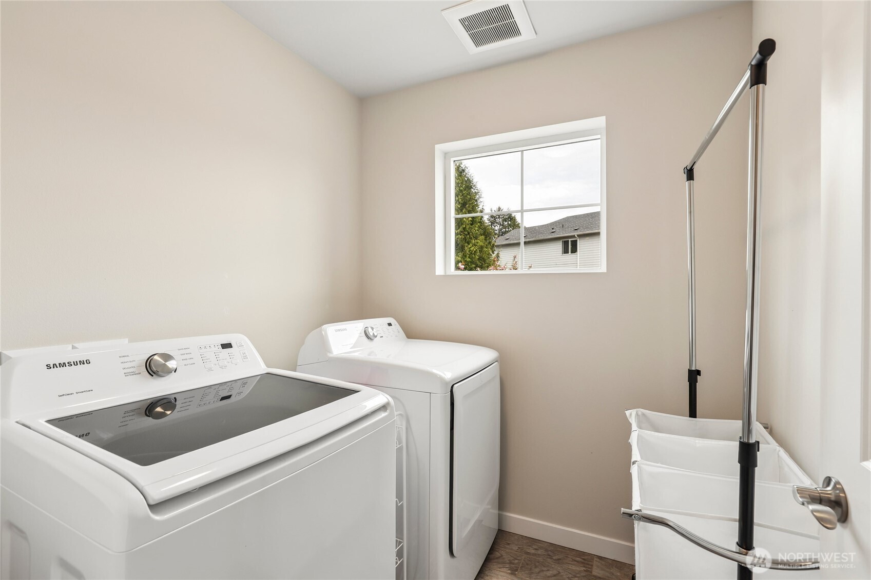 4979 Onalaska Loop Southeast Port Orchard, WA 98367 - Photo 27 of 36