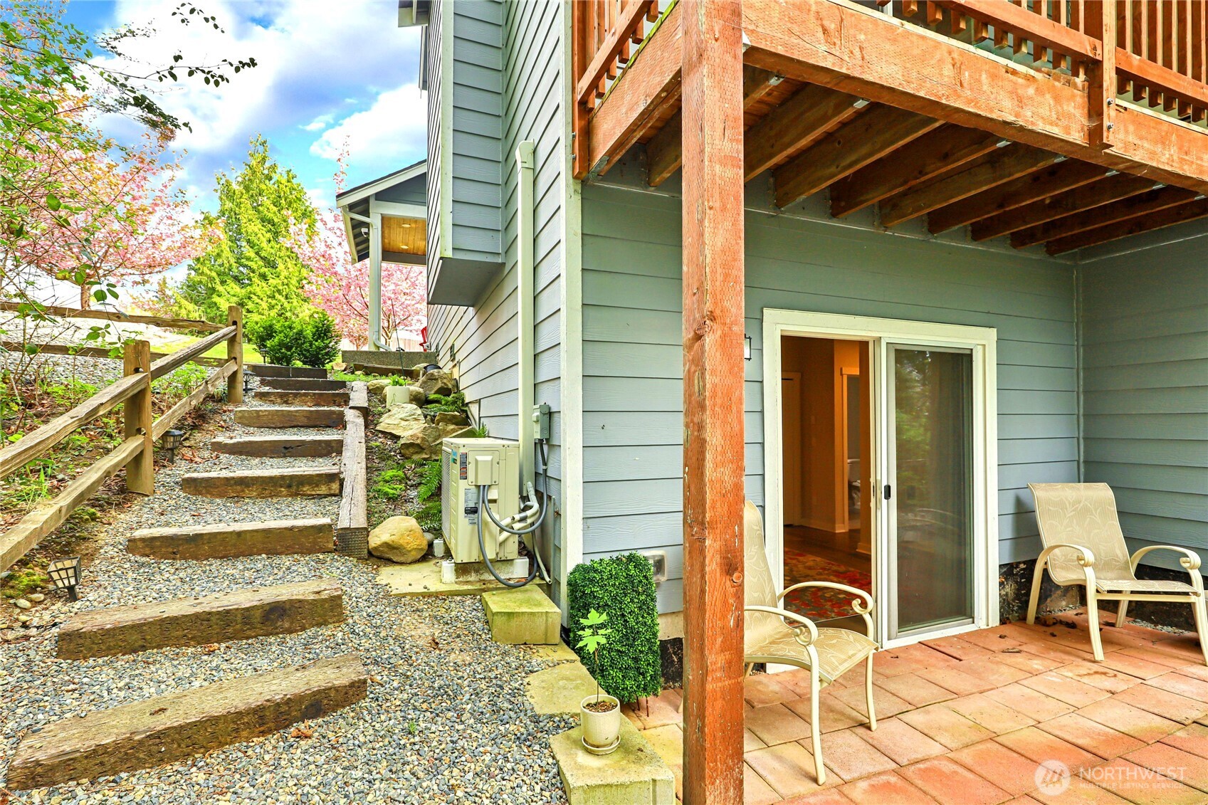 4979 Onalaska Loop Southeast Port Orchard, WA 98367 - Photo 34 of 36