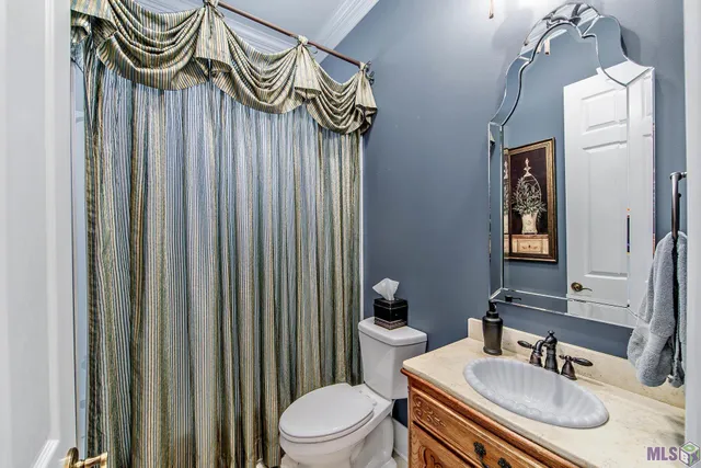 $1,255,000 | 368 Tulip Drive, Houma, LA 70360