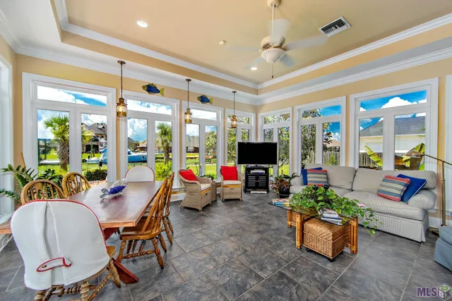 $1,255,000 | 368 Tulip Drive, Houma, LA 70360