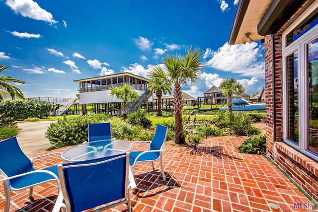 $1,255,000 | 368 Tulip Drive, Houma, LA 70360