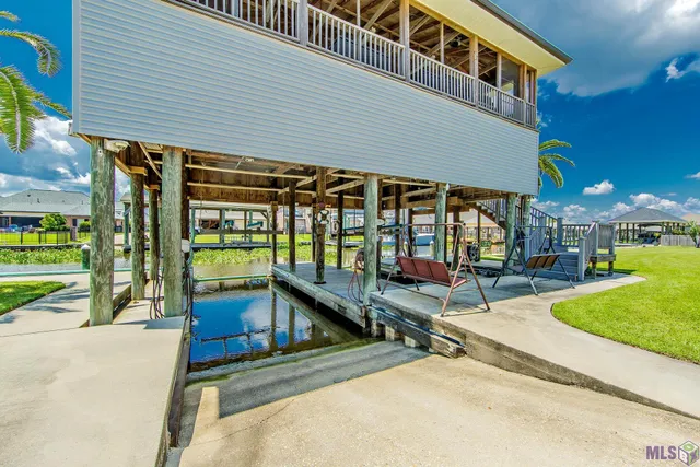 $1,255,000 | 368 Tulip Drive, Houma, LA 70360