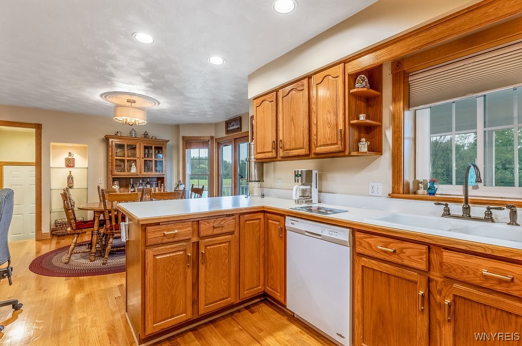 7960 Goodrich Road Clarence, NY 14032 - Photo 14 of 44