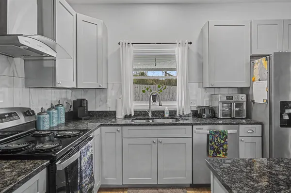 $375,000 | 51 Hefflon Ln Street, St. Albans, VT 05478