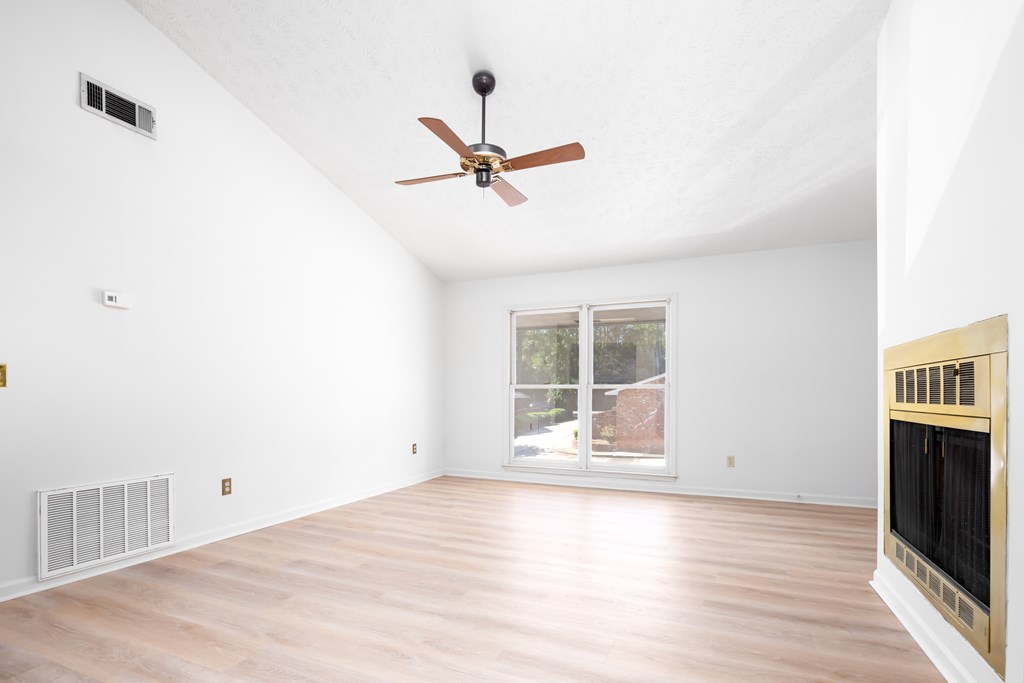 6333 Milgen Road, Unit 8 Columbus, GA 31907 - Photo 6 of 25 Gallery Image 6