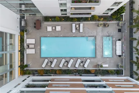 $623,998 | 6735 Yucca Street, Unit 404, Los Angeles, CA 90028