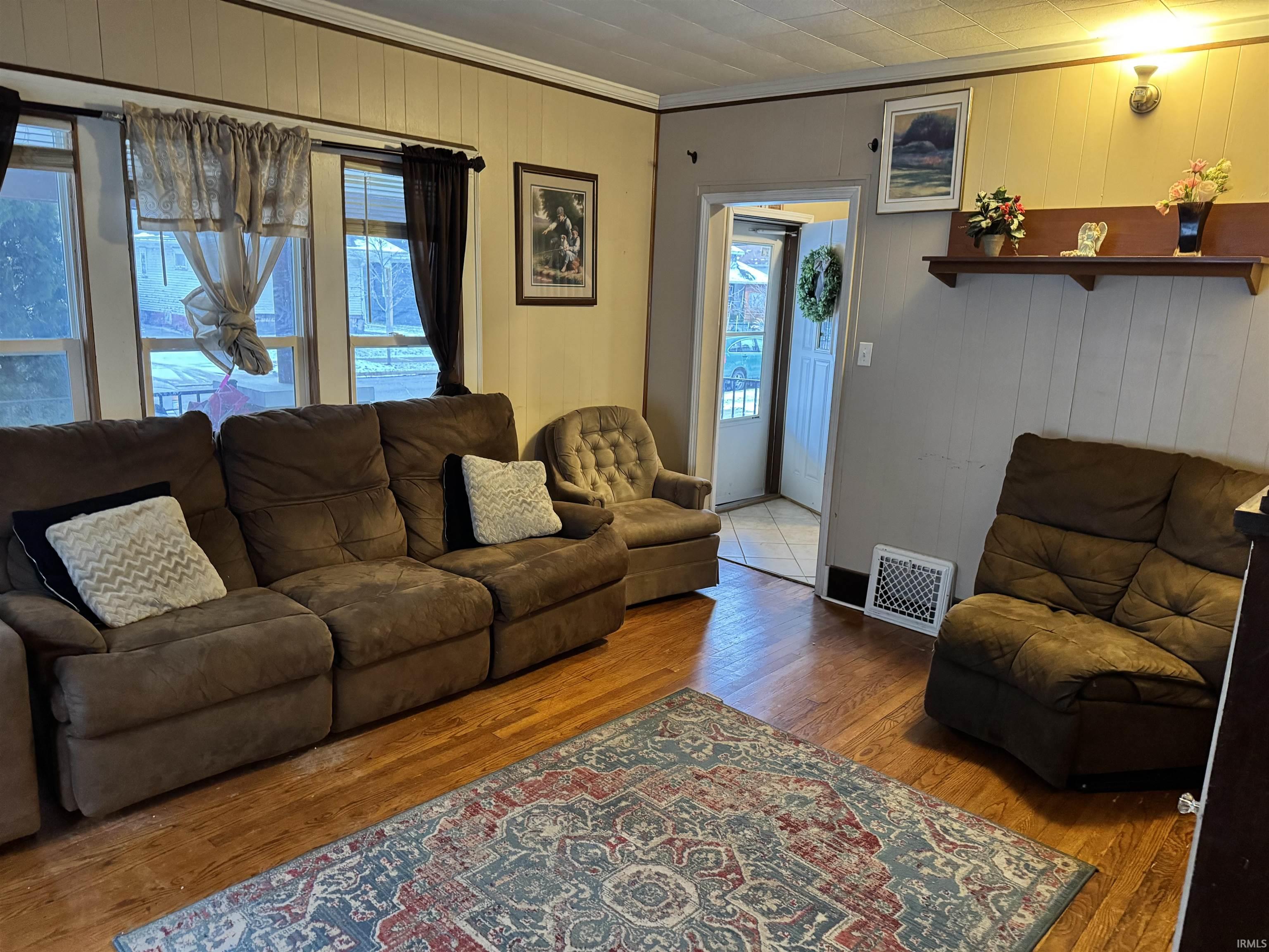 606 South Bendix Drive South Bend, IN 46619 - Photo 14 of 32