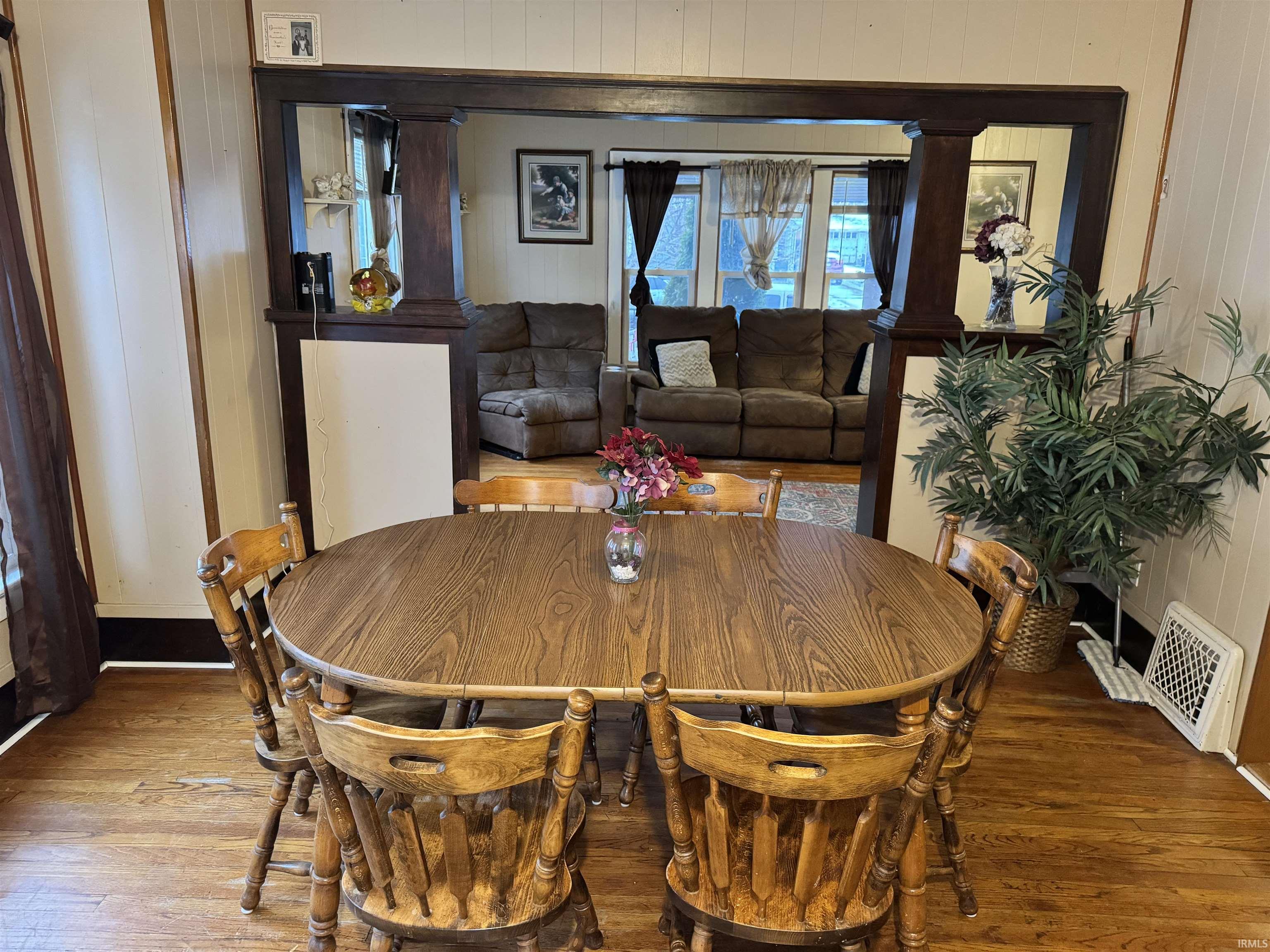 606 South Bendix Drive South Bend, IN 46619 - Photo 15 of 32