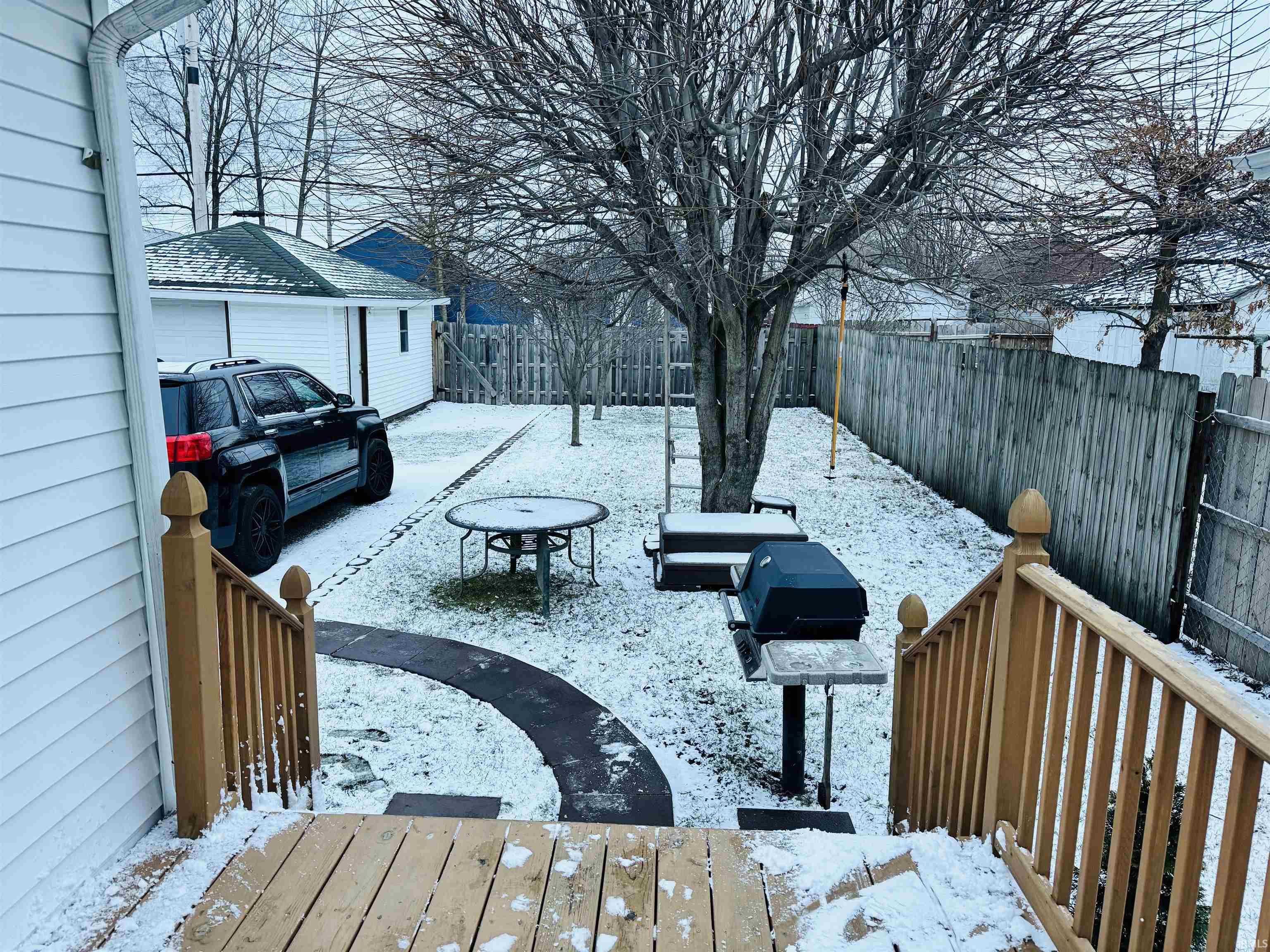 606 South Bendix Drive South Bend, IN 46619 - Photo 25 of 32