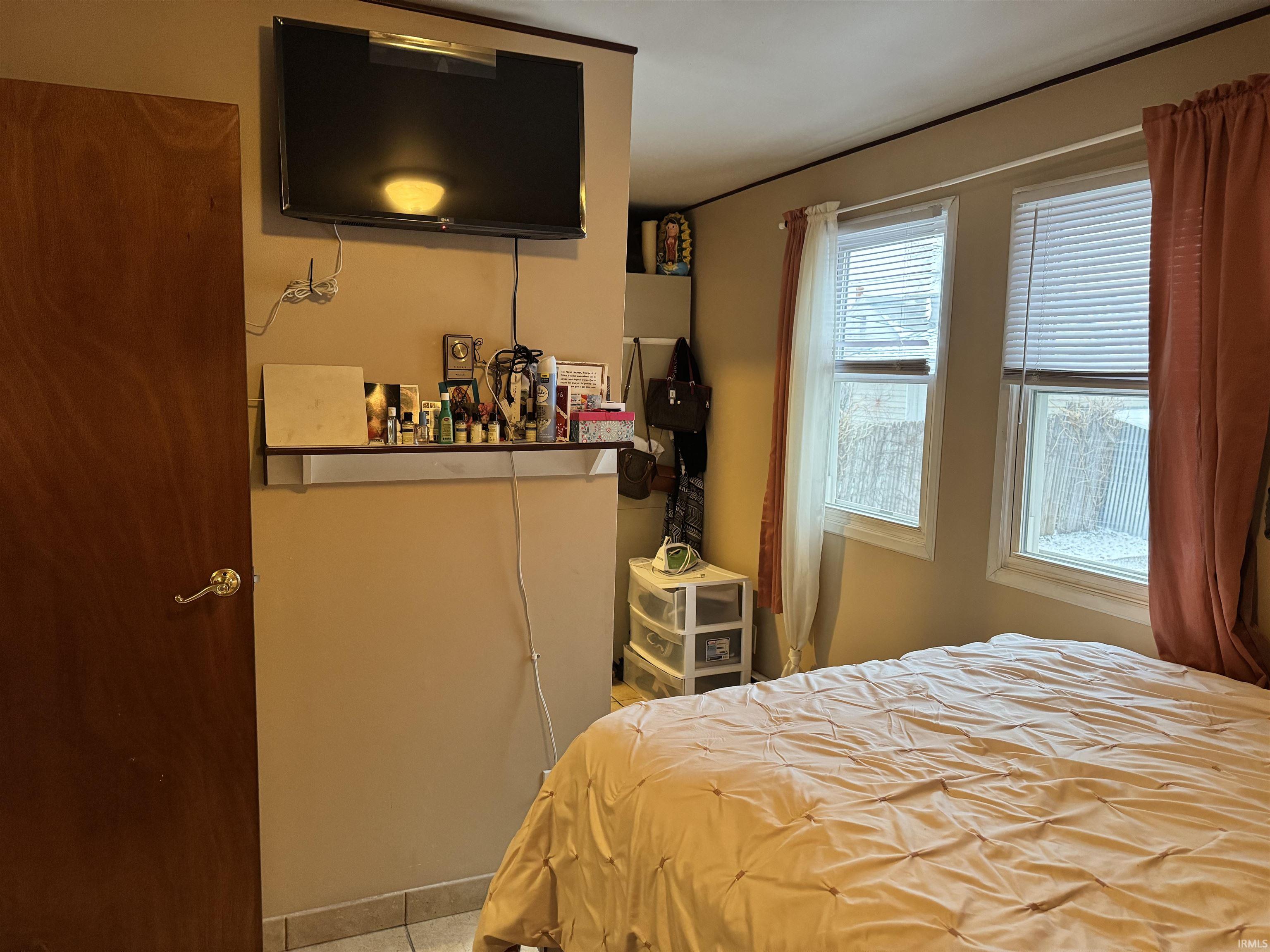 606 South Bendix Drive South Bend, IN 46619 - Photo 28 of 32