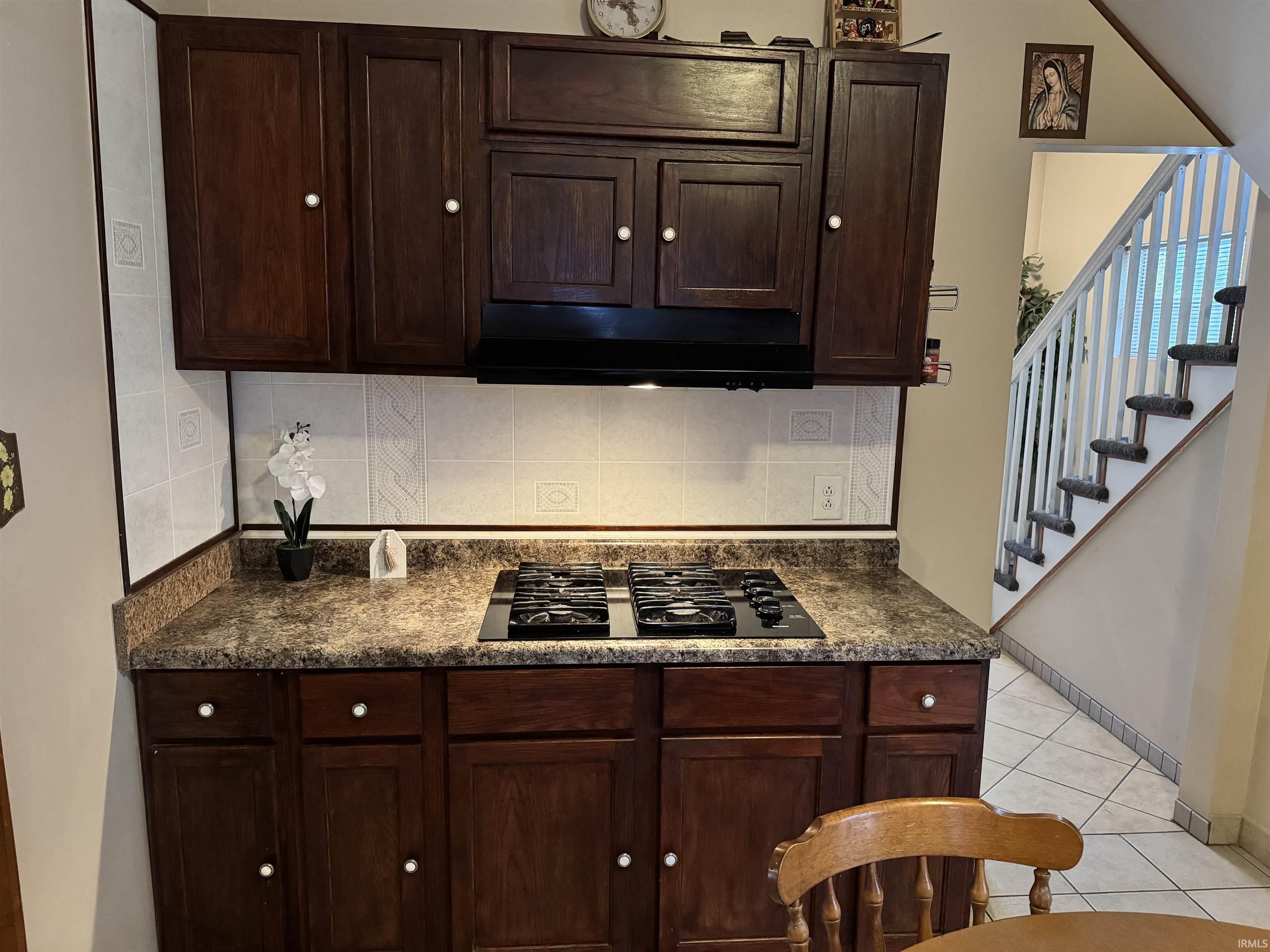 606 South Bendix Drive South Bend, IN 46619 - Photo 3 of 32