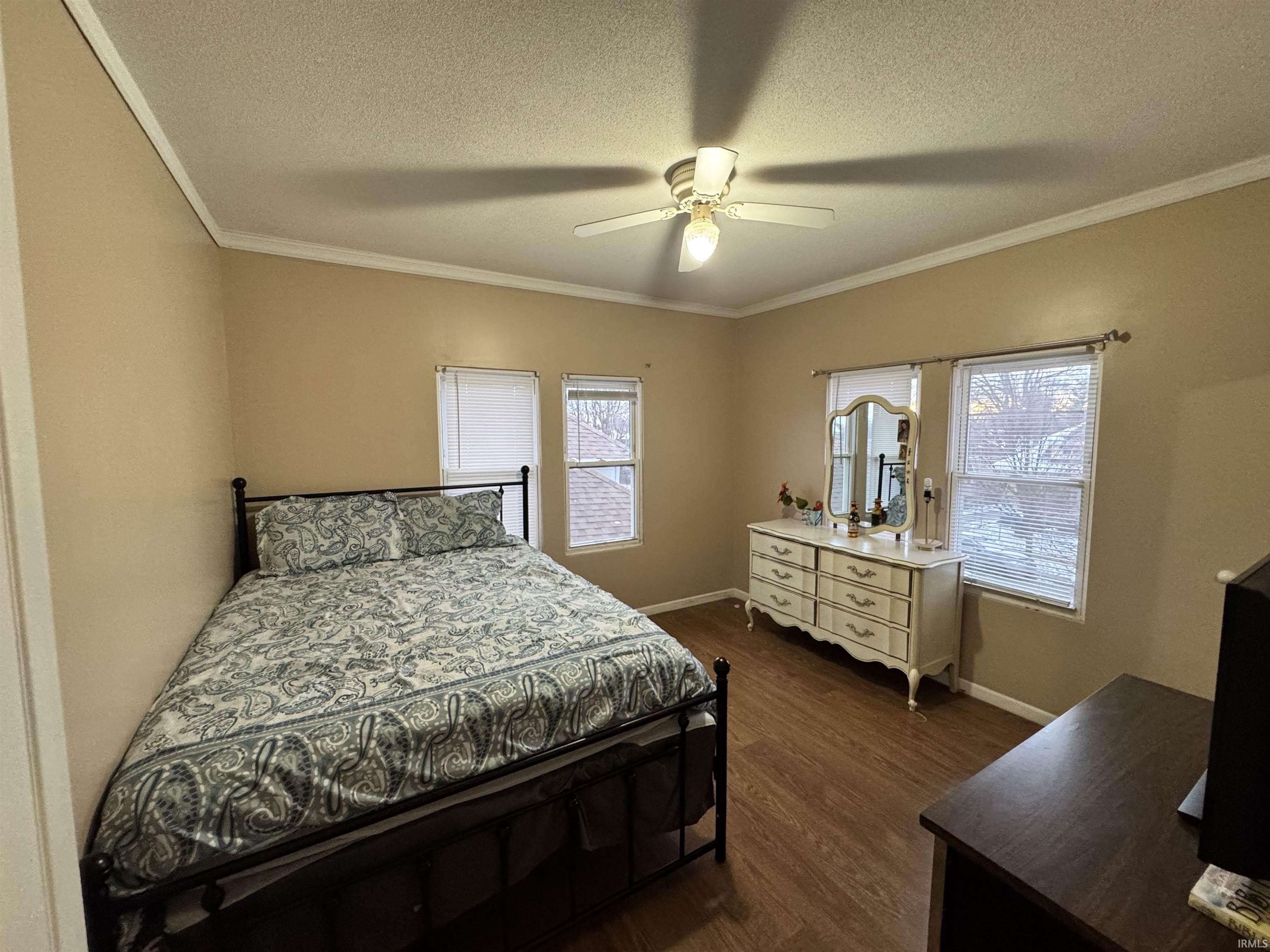 606 South Bendix Drive South Bend, IN 46619 - Photo 6 of 32