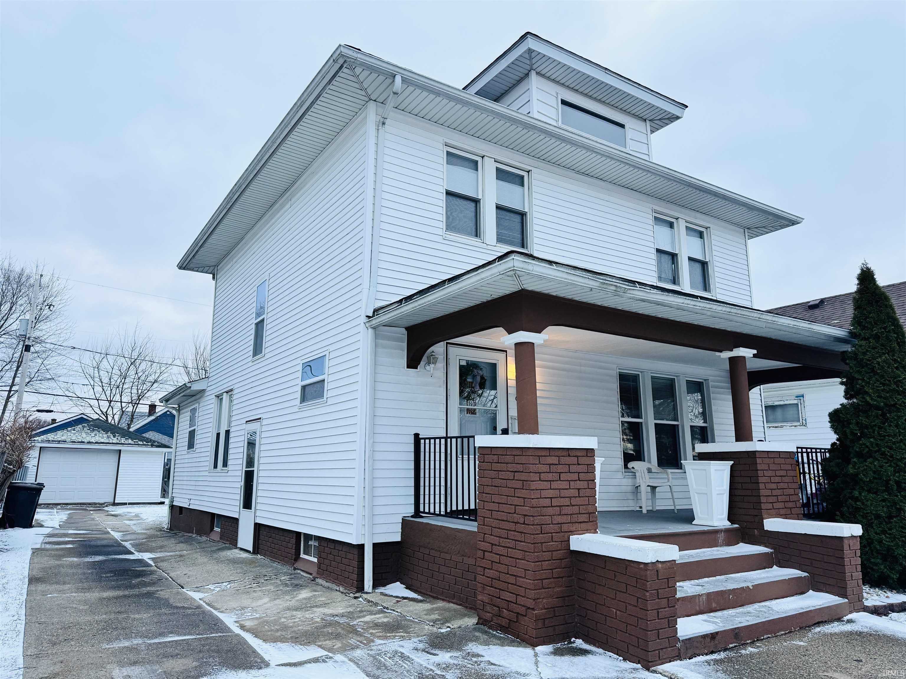 606 South Bendix Drive South Bend, IN 46619 - Photo 10 of 32