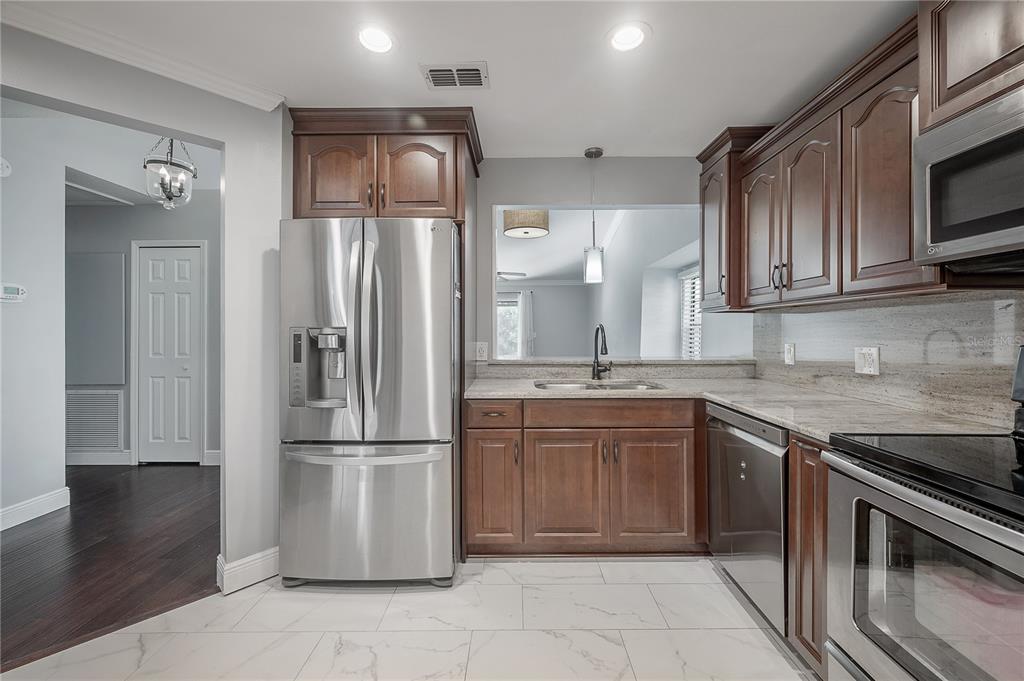 5100 Burchette Road, Unit 3903 Tampa, FL 33647 - Photo 6 of 25