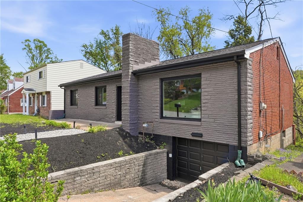 8032 Aber Road Verona, PA 15147 - Photo 4 of 37 Gallery Image 4