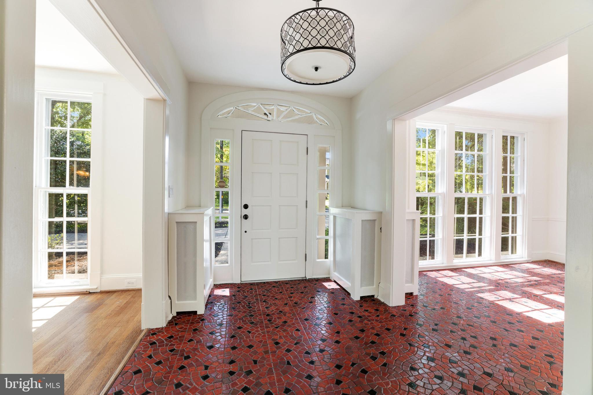 5323 Reno Road Northwest Washington, DC 20015 - Photo 9 of 68 Gallery Image 9