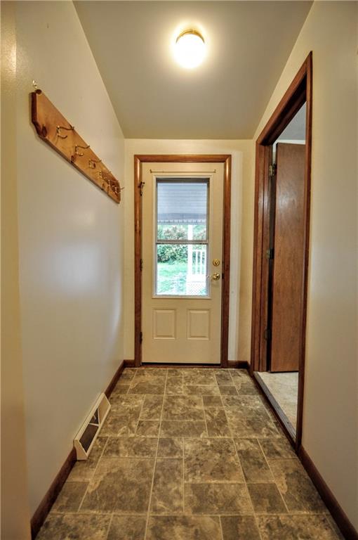 433 Spring Street Richeyville, PA 15358 - Photo 4 of 25 Gallery Image 4