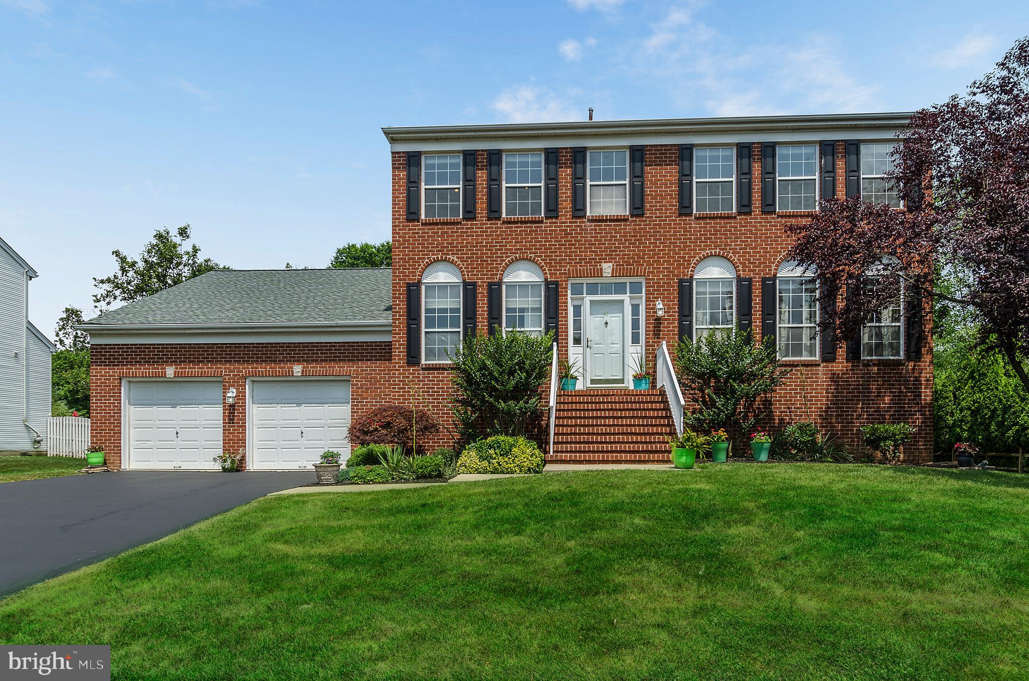 47 Brandon Road West Pennington, NJ 08534 - Photo 1 of 45