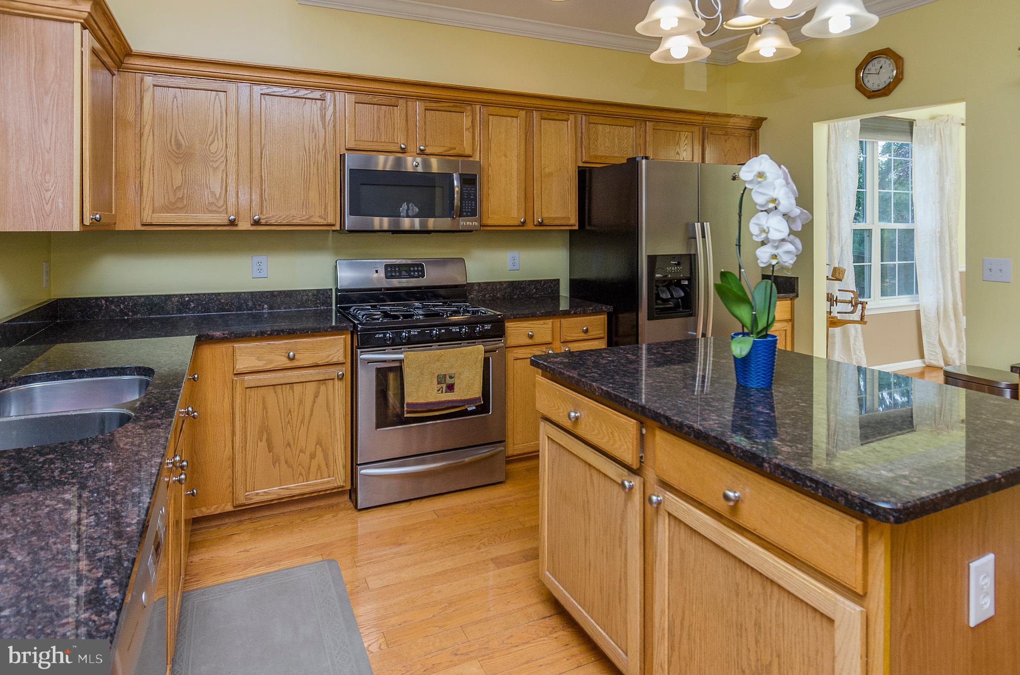 47 Brandon Road West Pennington, NJ 08534 - Photo 12 of 45