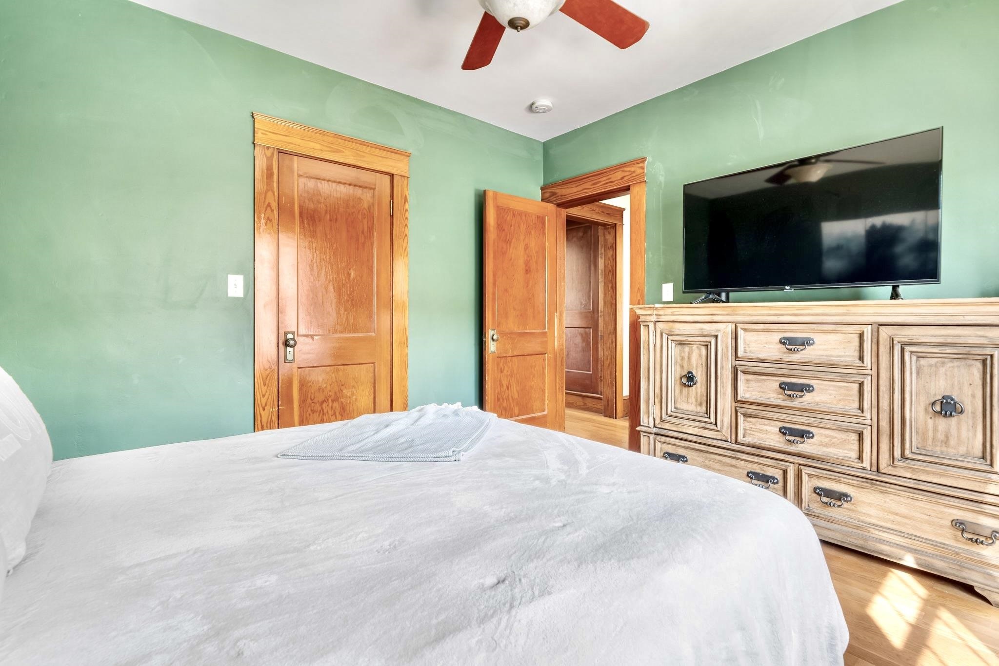 69 Allds Street Nashua, NH 03060 - Photo 17 of 31