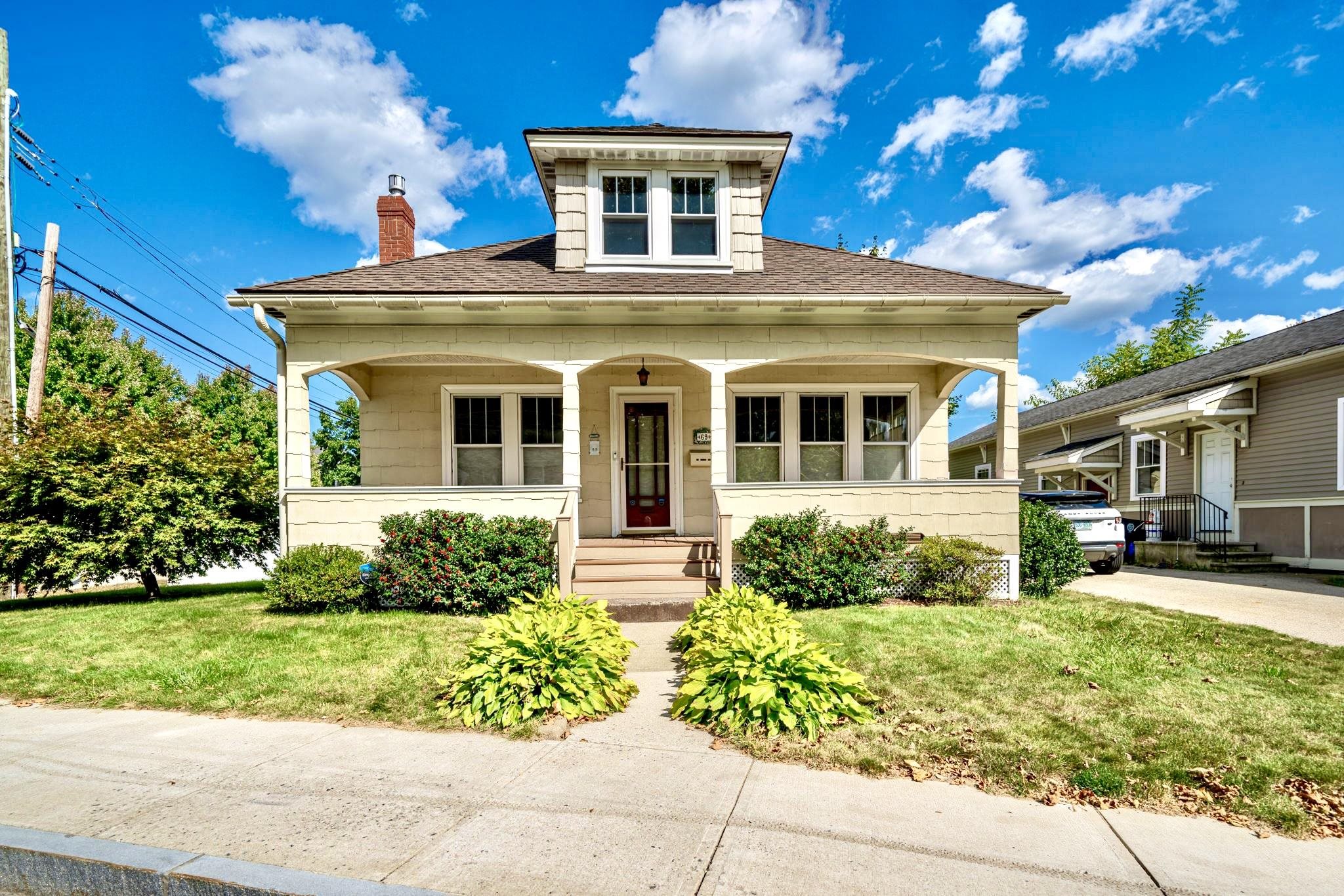 69 Allds Street Nashua, NH 03060 - Photo 2 of 31