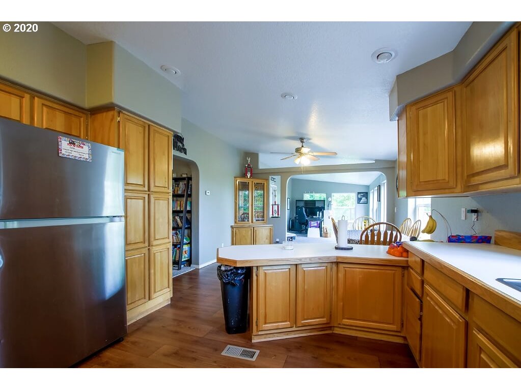 124 Berry Road Kalama, WA 98625 - Photo 11 of 28 Gallery Image 11