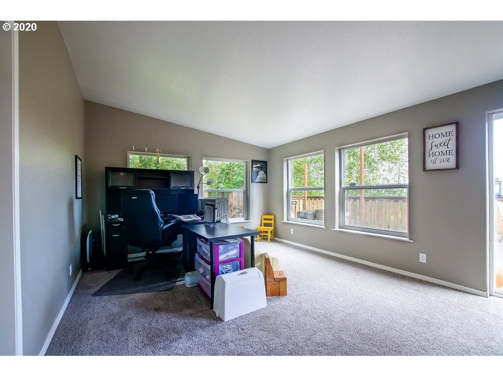 124 Berry Road Kalama, WA 98625 - Photo 13 of 28 Gallery Image 13