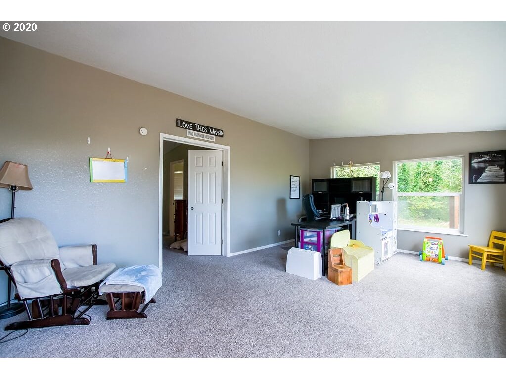 124 Berry Road Kalama, WA 98625 - Photo 15 of 28 Gallery Image 15