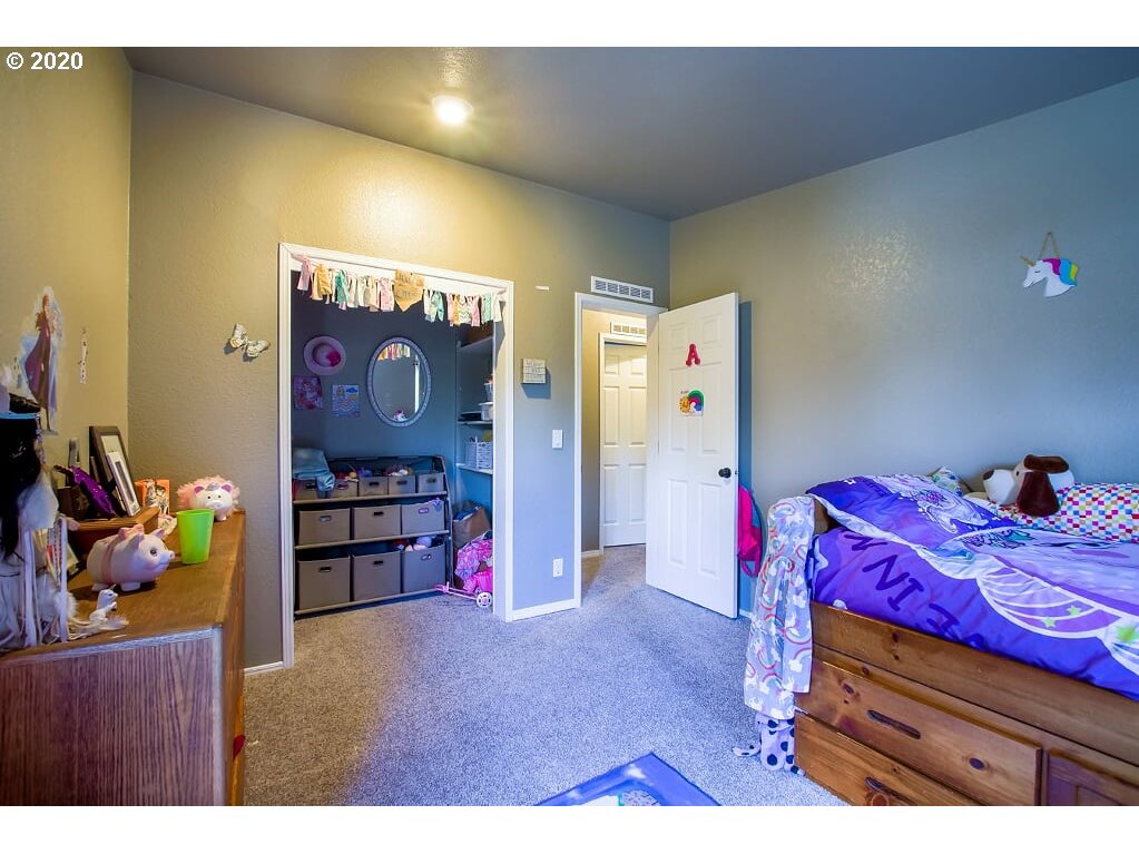 124 Berry Road Kalama, WA 98625 - Photo 16 of 28 Gallery Image 16