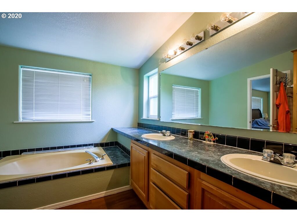124 Berry Road Kalama, WA 98625 - Photo 19 of 28 Gallery Image 19