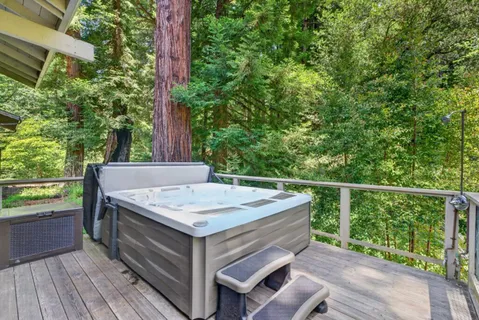 $1,700,000 | 450 Vine Hill Road, Santa Cruz, CA 95065