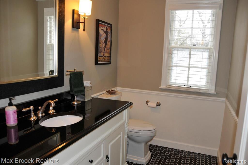 503 Shirley Road Birmingham, MI 48009 - Photo 16 of 21
