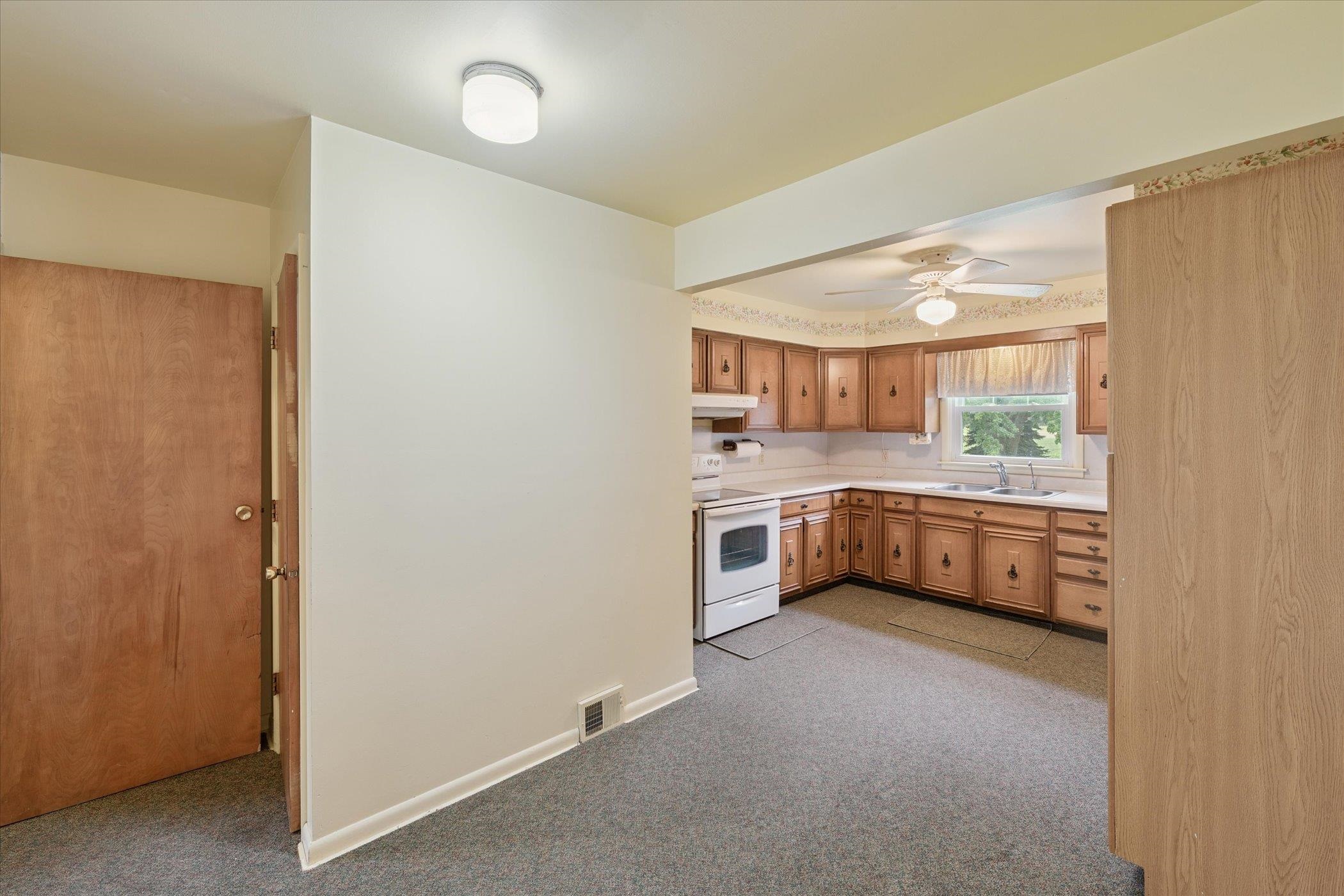 6002 South State Road Bancroft, MI 48414 - Photo 19 of 55