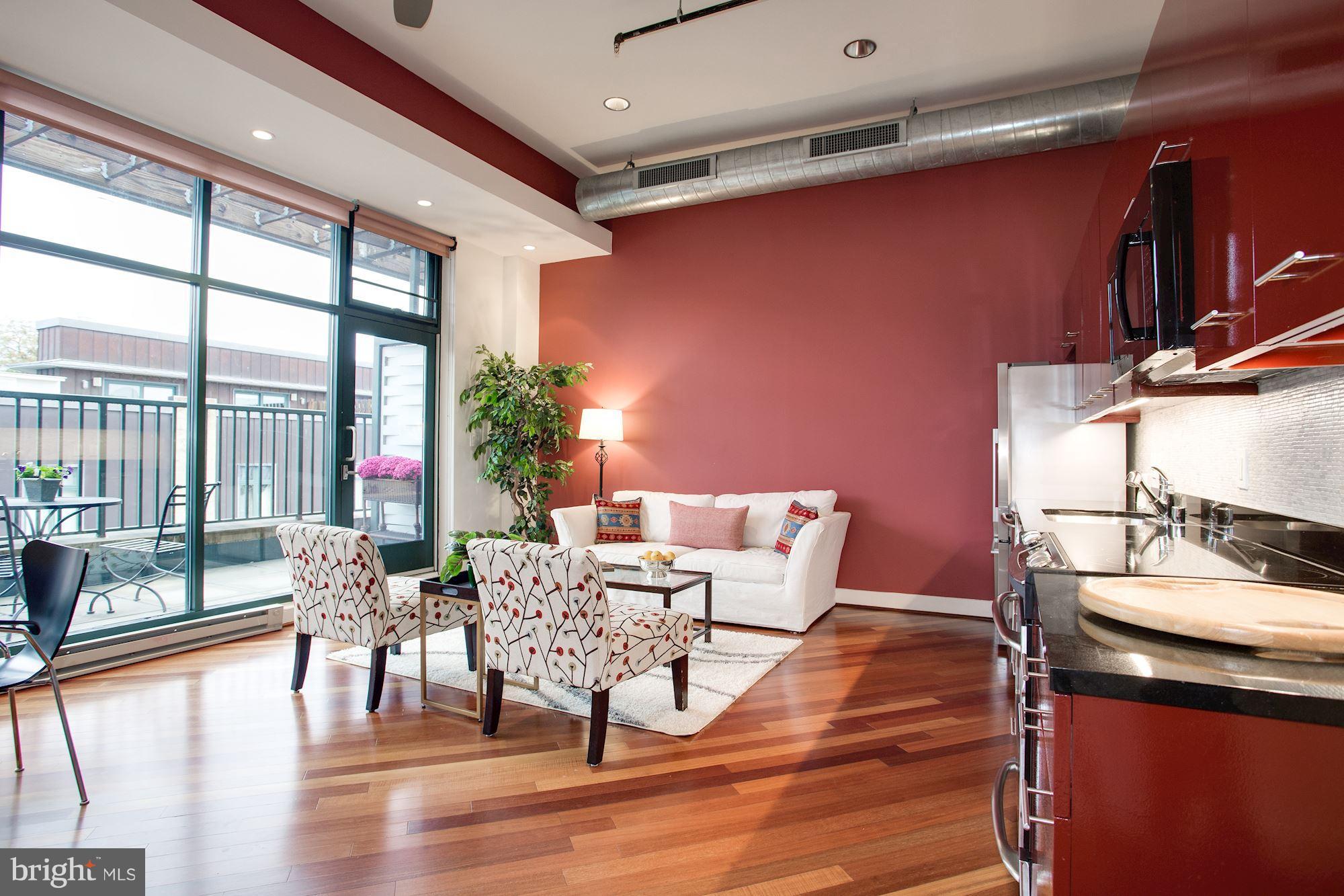 1701 Kalorama Road Northwest, Unit 412 Washington, DC 20009 - Photo 11 of 29 Living Area