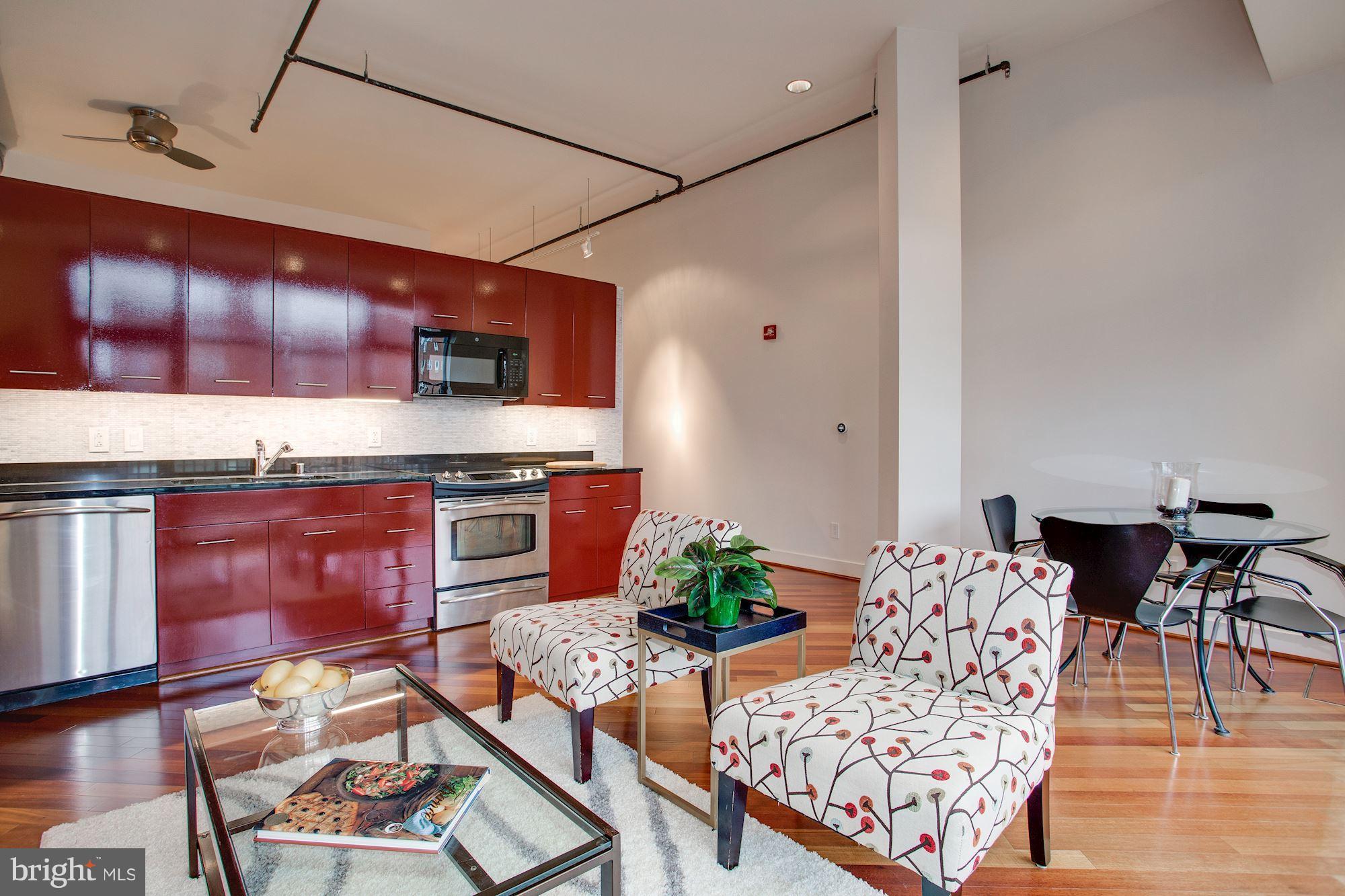 1701 Kalorama Road Northwest, Unit 412 Washington, DC 20009 - Photo 13 of 29 Living Area