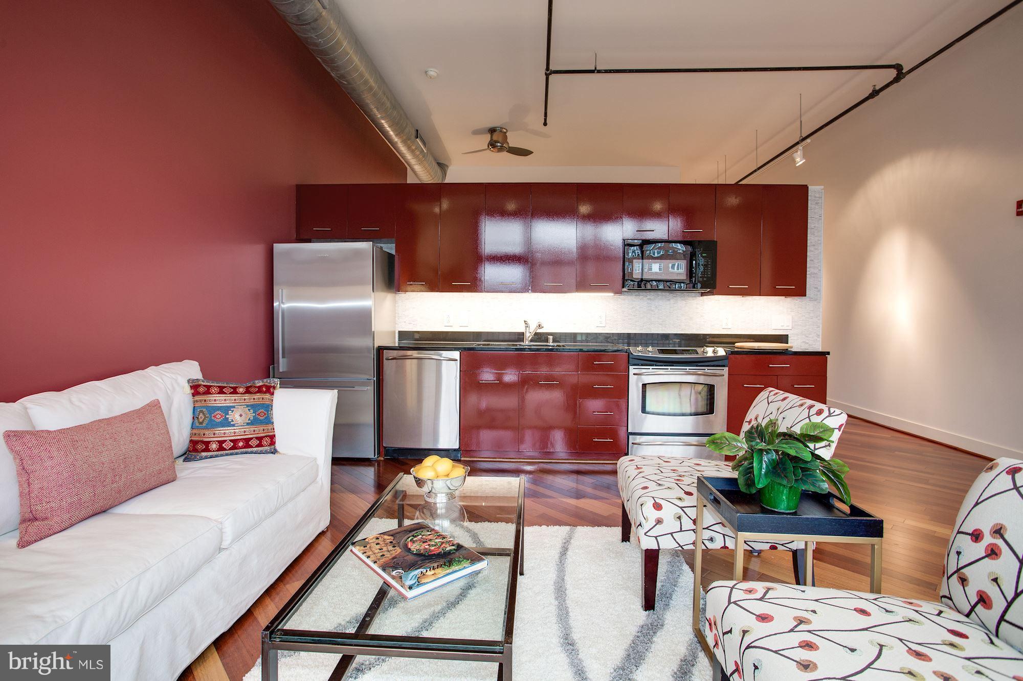 1701 Kalorama Road Northwest, Unit 412 Washington, DC 20009 - Photo 14 of 29 Living Area