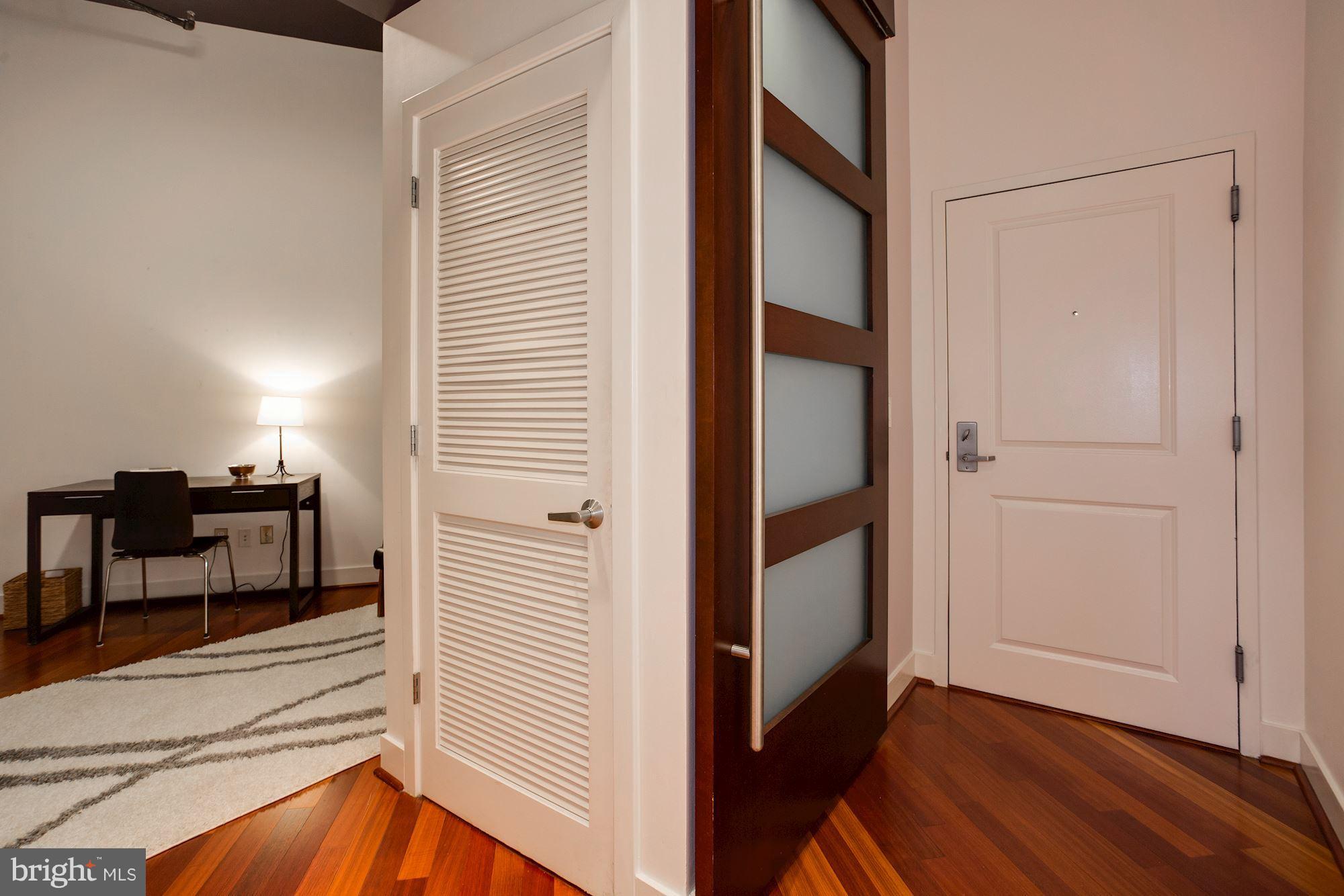 1701 Kalorama Road Northwest, Unit 412 Washington, DC 20009 - Photo 3 of 29 Entry