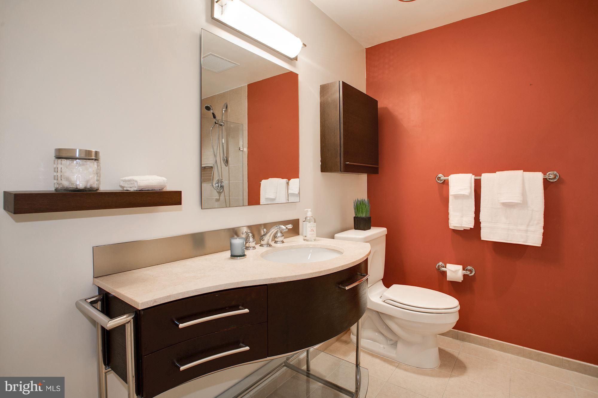 1701 Kalorama Road Northwest, Unit 412 Washington, DC 20009 - Photo 23 of 29 Bath