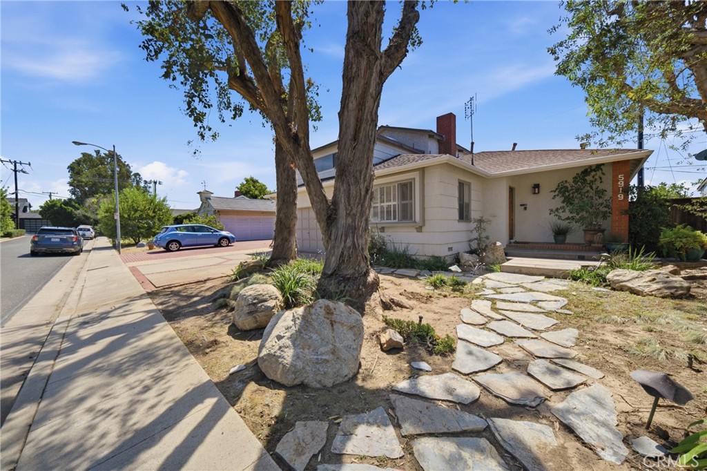 5919 Hill Road Culver City, CA 90230 - Photo 3 of 46 Gallery Image 3