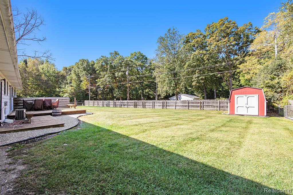 1714 Indian Road Lapeer, MI 48446 - Photo 30 of 35 Gallery Image 30