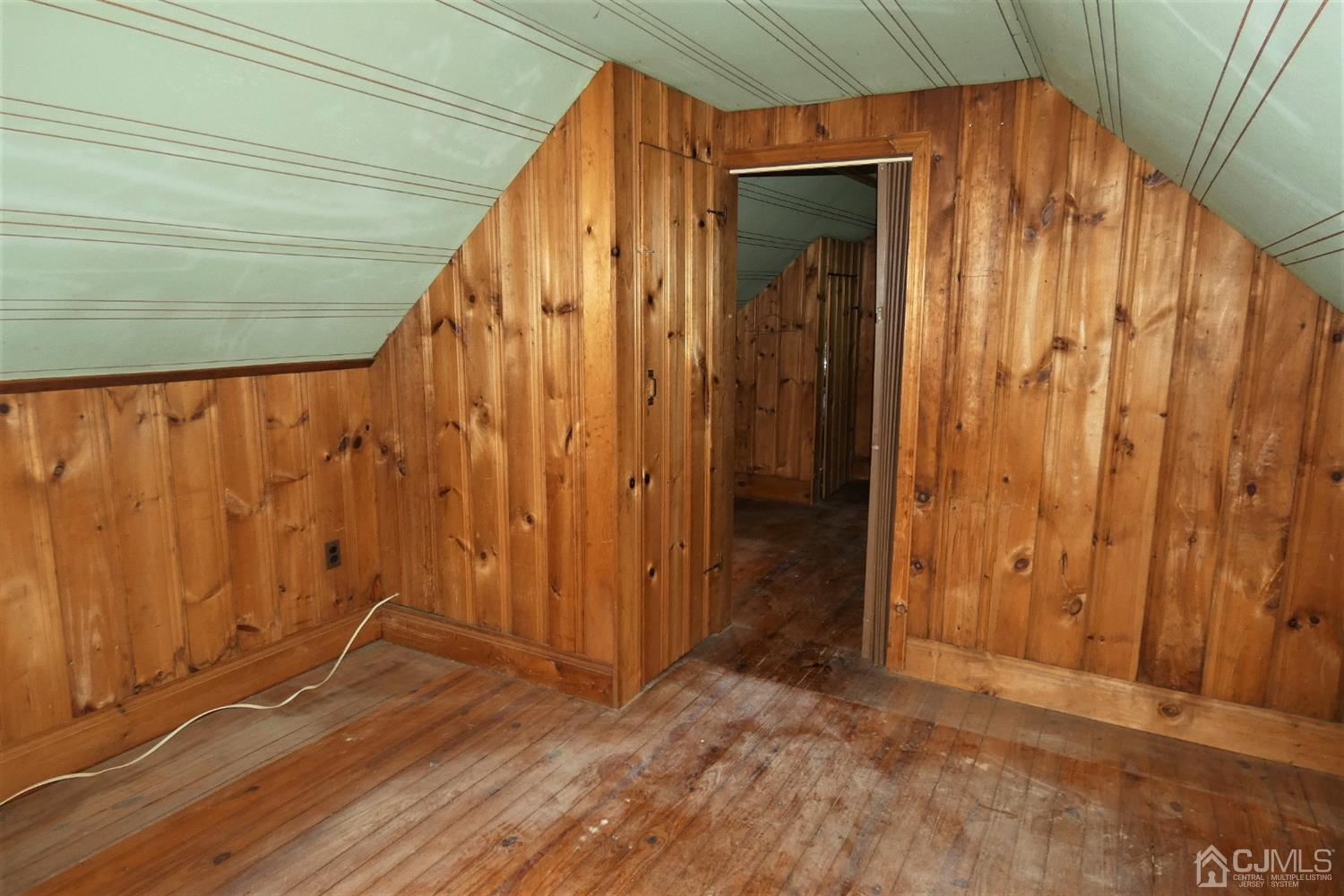 17 Gates Road Somerville, NJ 08876 - Photo 13 of 25 Gallery Image 13