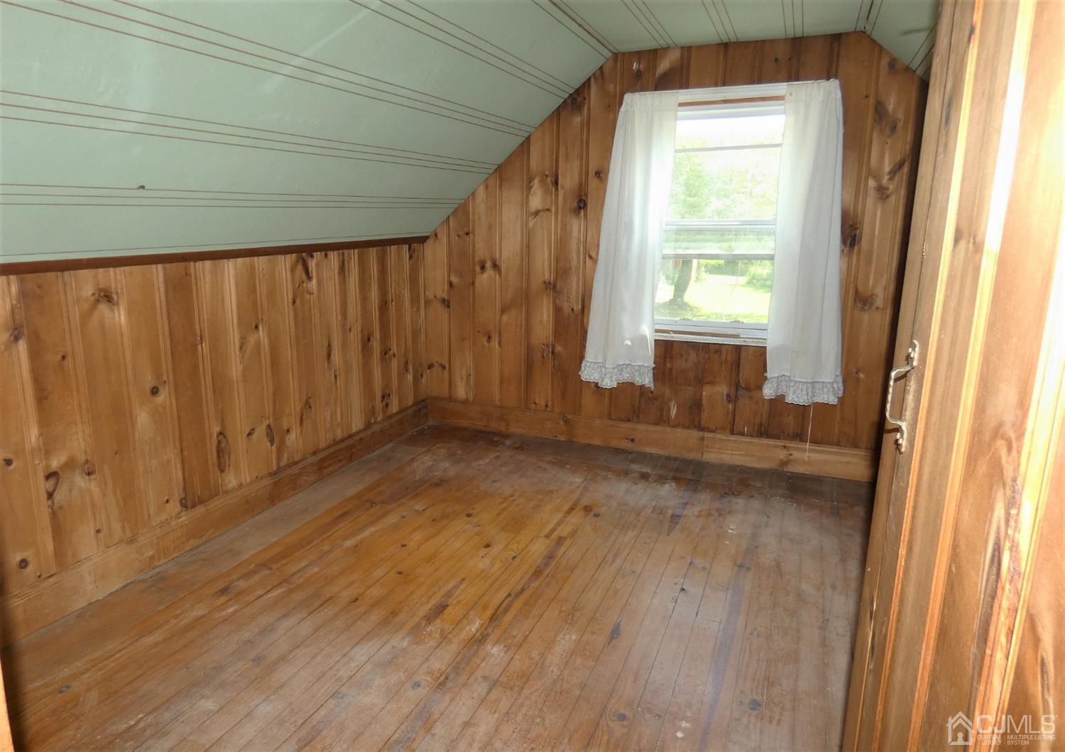 17 Gates Road Somerville, NJ 08876 - Photo 15 of 25 Gallery Image 15