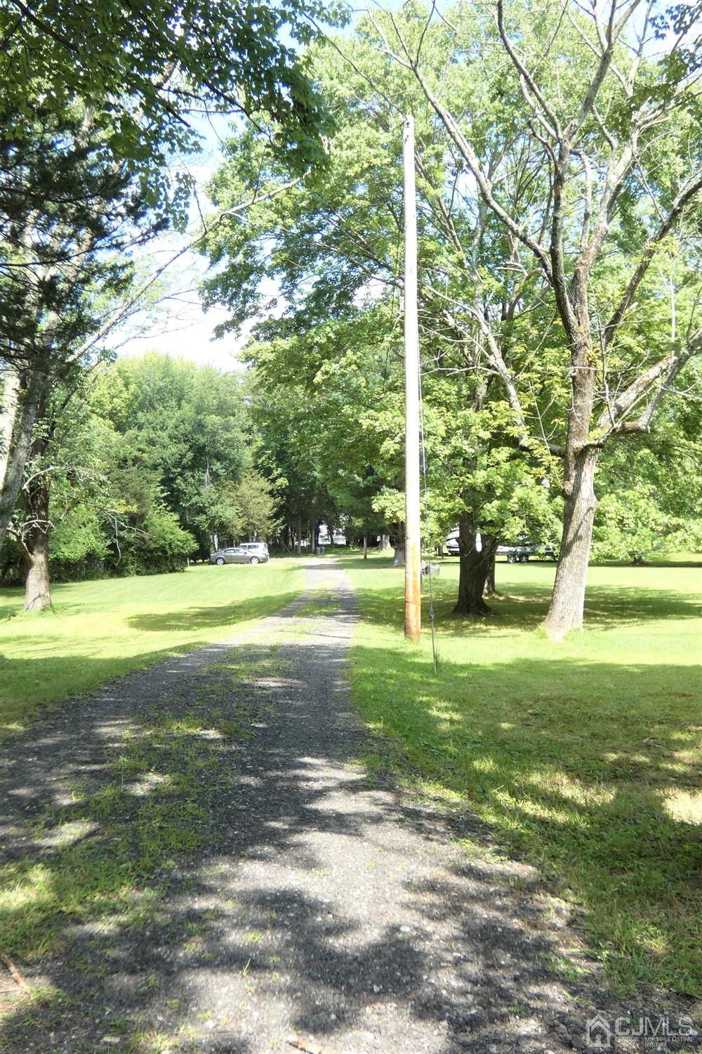 17 Gates Road Somerville, NJ 08876 - Photo 21 of 25 Gallery Image 21