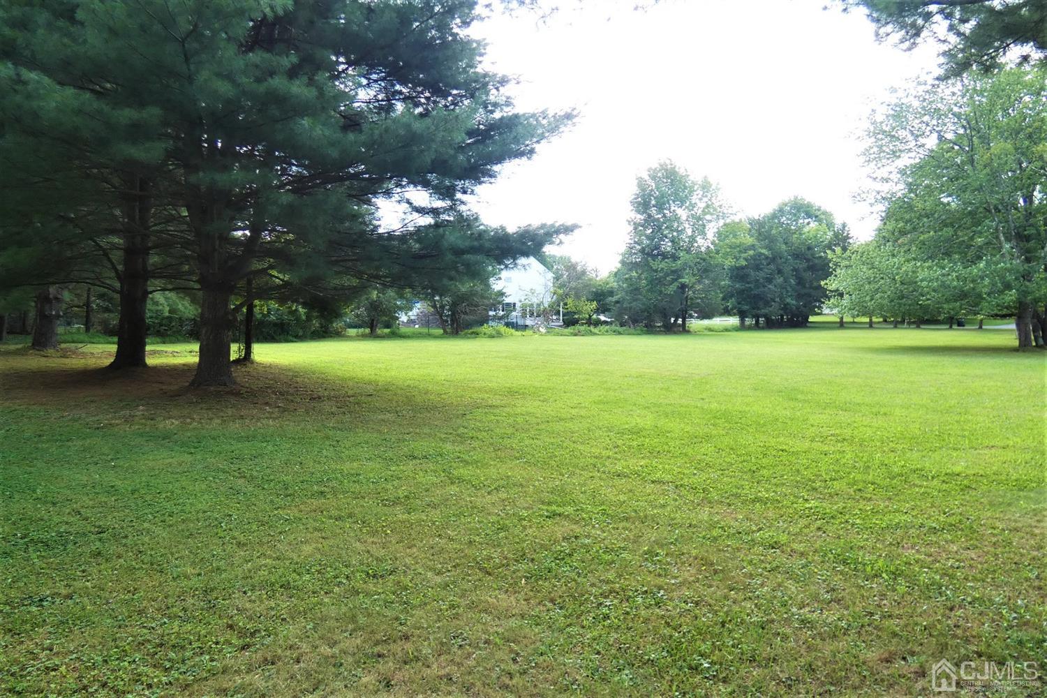 17 Gates Road Somerville, NJ 08876 - Photo 22 of 25 Gallery Image 22