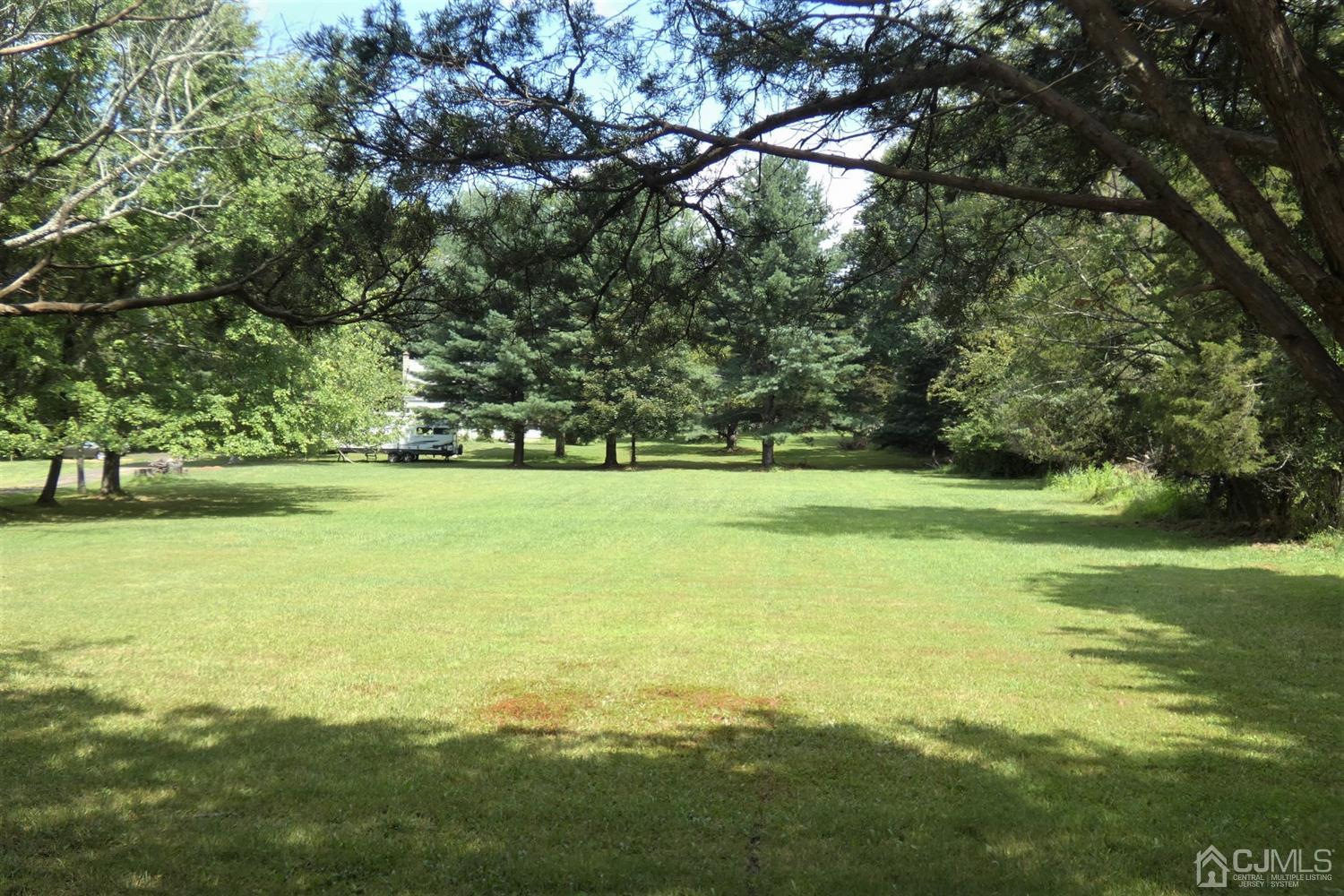 17 Gates Road Somerville, NJ 08876 - Photo 23 of 25 Gallery Image 23
