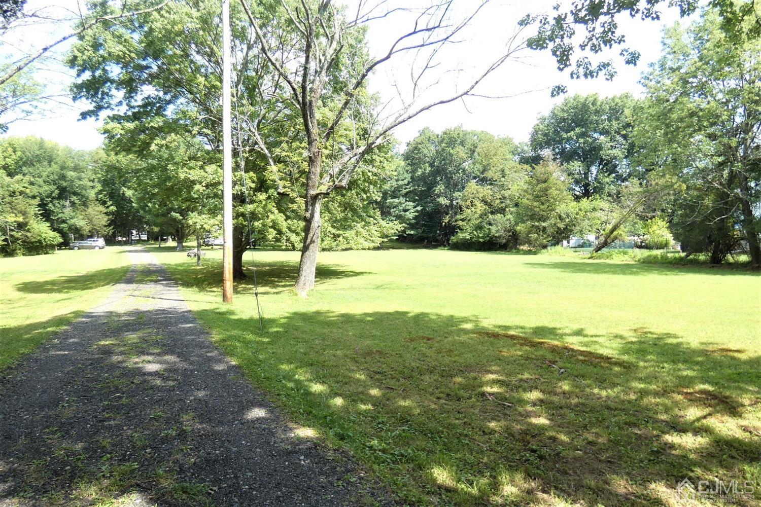 17 Gates Road Somerville, NJ 08876 - Photo 24 of 25 Gallery Image 24
