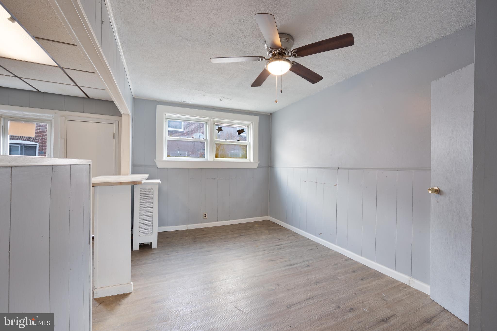 7023 Clover Lane Upper Darby, PA 19082 - Photo 7 of 21