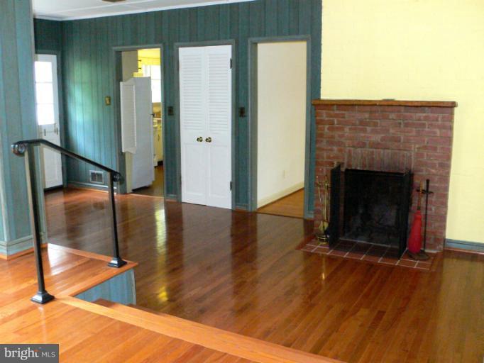 718 Midland Road Silver Spring, MD 20904 - Photo 19 of 30 Interior (General)